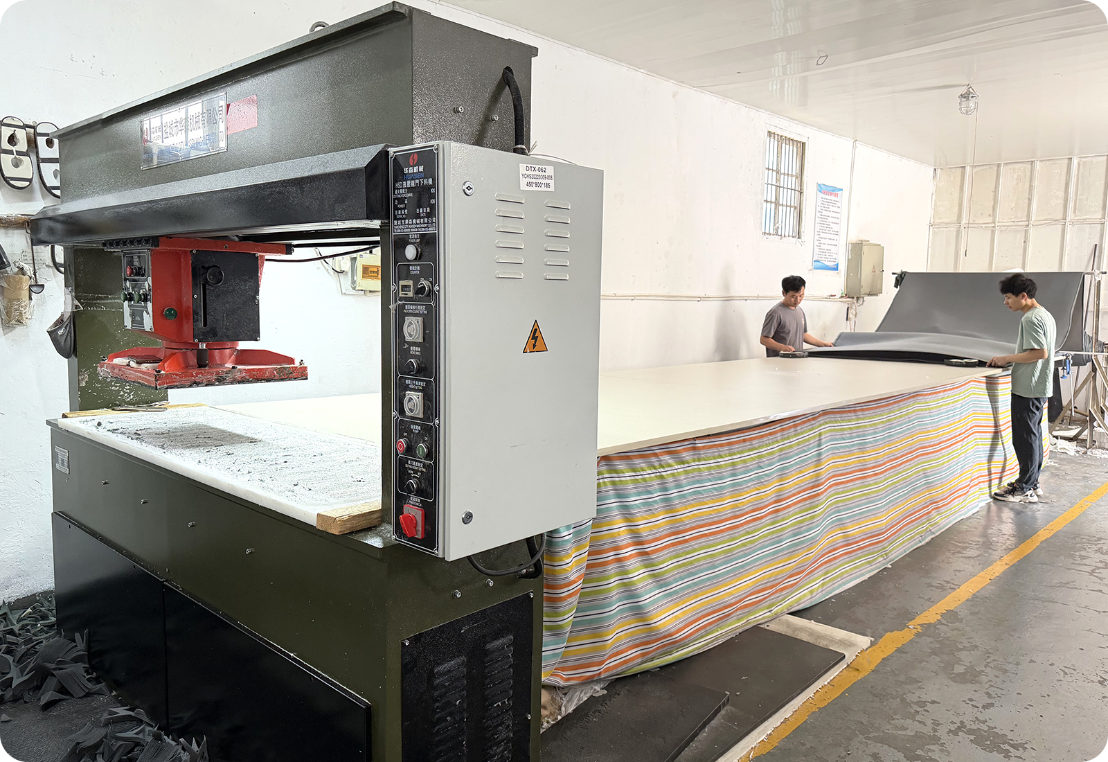 Material-Cutting